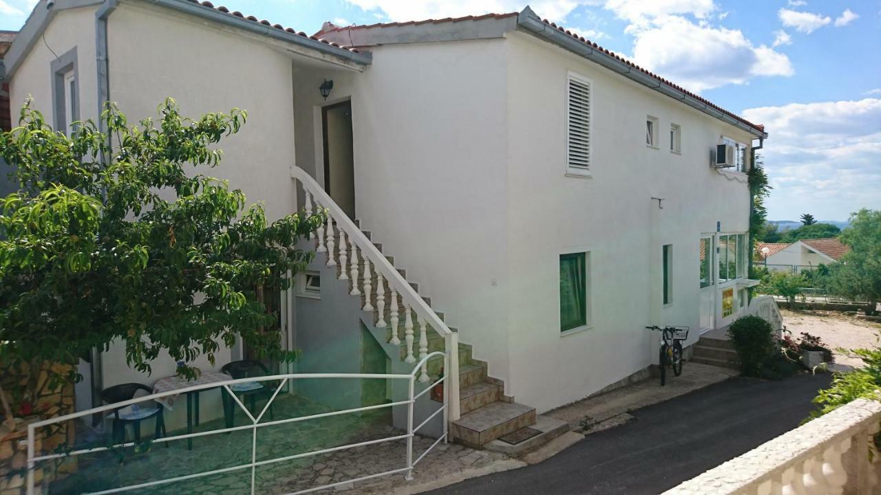 פרימוסטן Apartmani Kocka מראה חיצוני תמונה