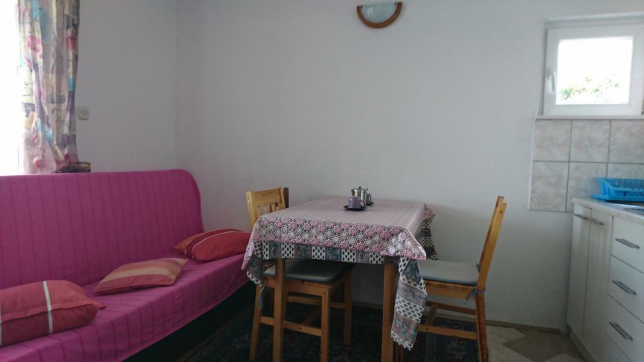 פרימוסטן Apartmani Kocka מראה חיצוני תמונה