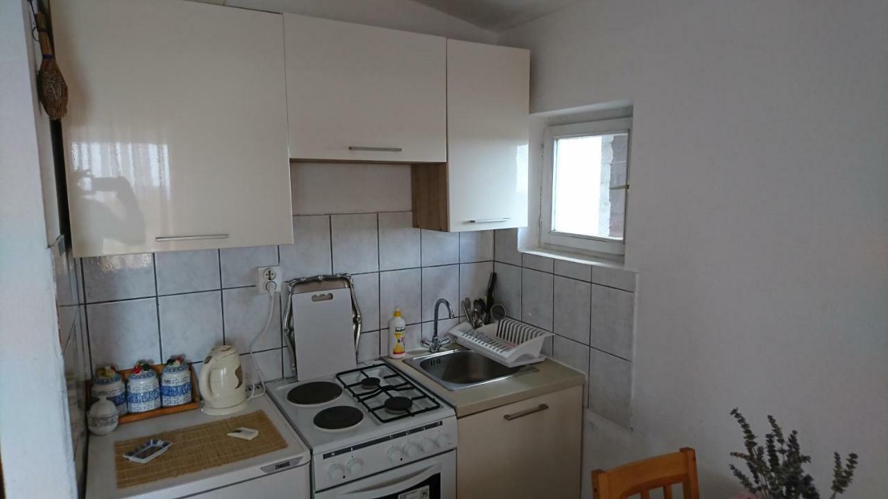 פרימוסטן Apartmani Kocka מראה חיצוני תמונה