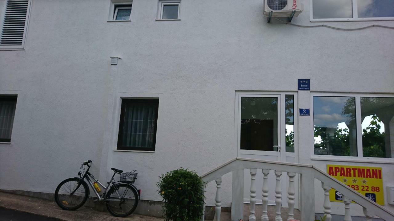 פרימוסטן Apartmani Kocka מראה חיצוני תמונה